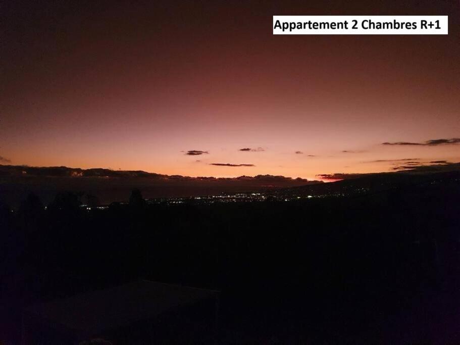 Mont-Vert Exotique - Calme - Vue Et Parking Saint Pierre Εξωτερικό φωτογραφία